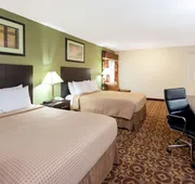Super 8 by Wyndham Decatur/Dntn/Atlanta Area hotel detail image 7