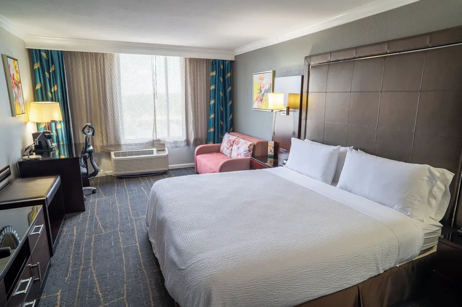 Holiday Inn Orlando East - UCF Area by IHG hotel detail image 6