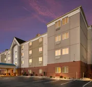 Candlewood Suites Virginia Beach Town Center by IHG hotel detail image 3