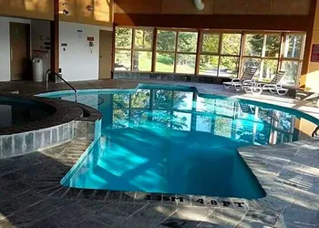 Delta Grandview Resort hotel thumbnail 2