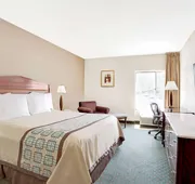 Days Inn by Wyndham Newport News City Center Oyster Point hotel detail image 5