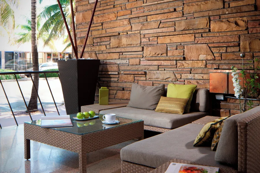 Courtyard by Marriott Miami Beach-South Beach hotel detail image 2