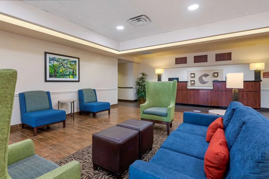 Comfort Inn & Suites Fort Myers Airport hotel detail image 6