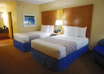 La Quinta by Wyndham Fort Lauderdale Pompano Beach hotel thumbnail 5