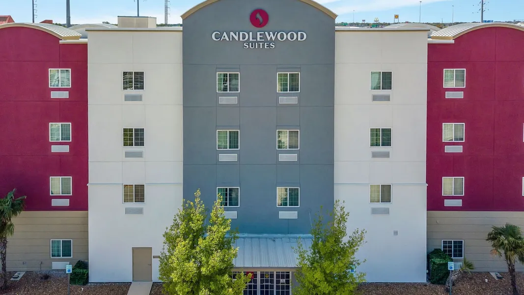 Candlewood Suites San Antonio Downtown by IHG hotel detail image 2