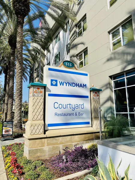 Wyndham Anaheim hotel detail image 2