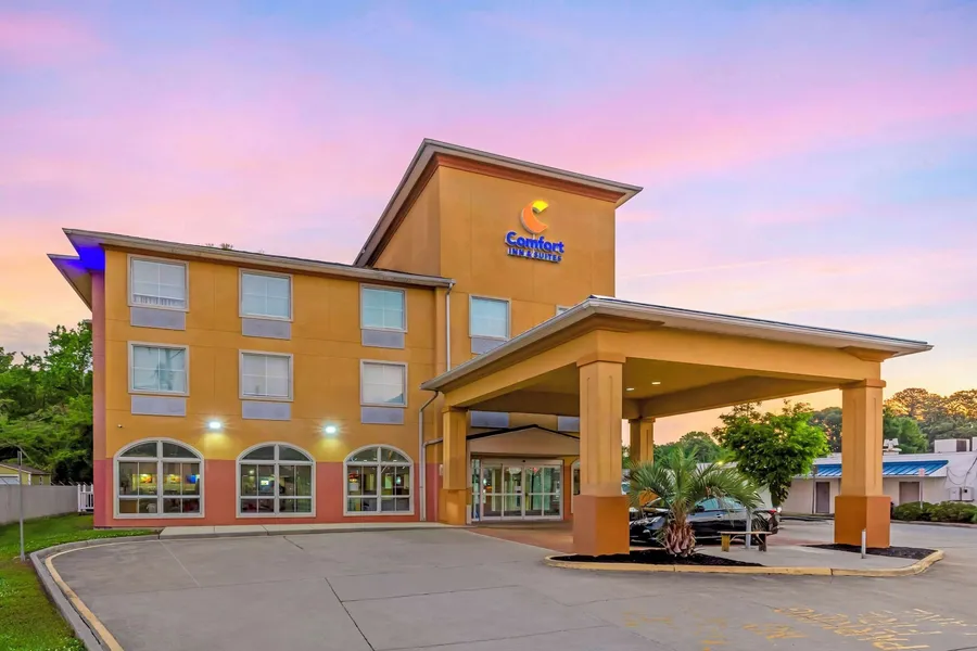 Comfort Inn & Suites Chesapeake - Portsmouth hotel detail image 6