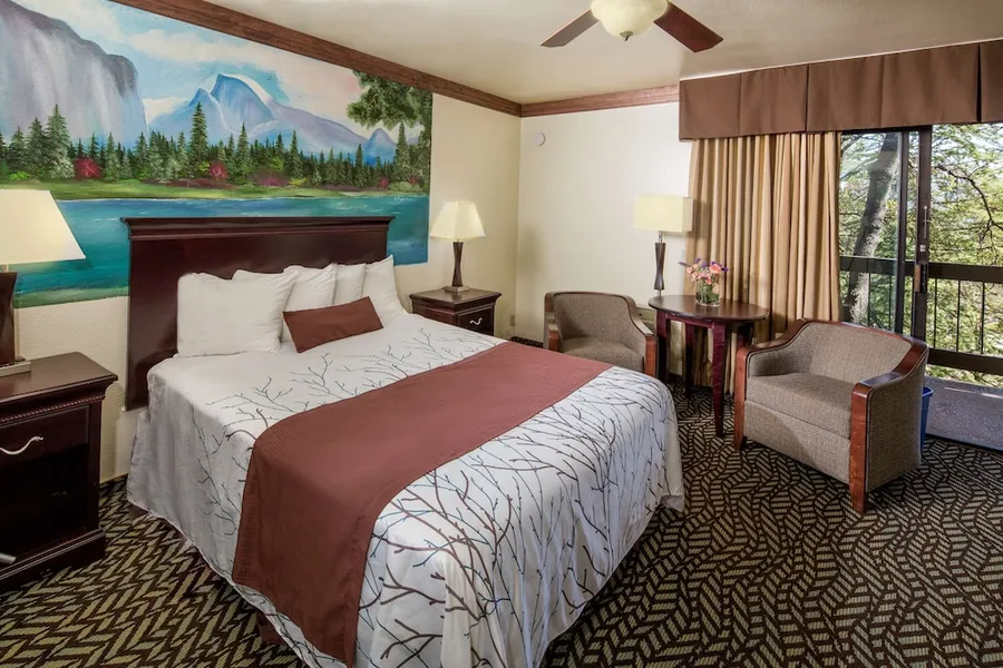 Best Western Plus Yosemite Gateway Inn hotel detail image 2