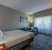 Courtyard by Marriott Brunswick hotel detail image 7