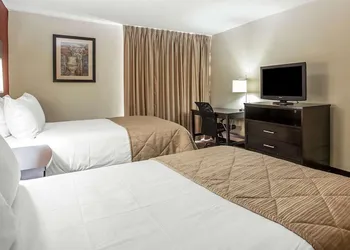 Clarion Hotel Fort Mill Near Amusement Park hotel thumbnail 7