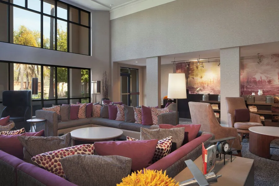 Courtyard by Marriott Oakland Airport hotel detail image 2