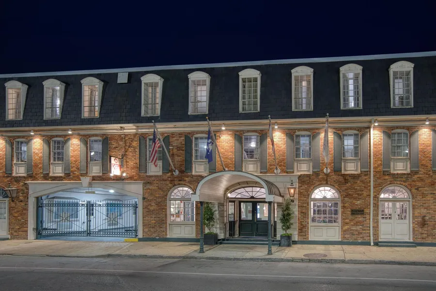 Best Western Plus French Quarter Courtyard Hotel hotel detail image 2