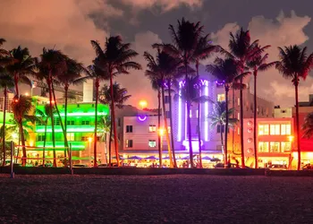 Casa Grande Suites on Ocean Drive hotel thumbnail 4