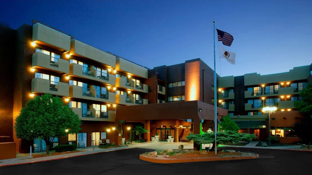 DoubleTree by Hilton Hotel Santa Fe hotel detail image 2