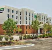 Holiday Inn Express & Suites Chicago West - O'Hare Arpt Area by IHG hotel detail image 5