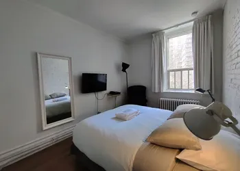 Hotel Ambrose hotel thumbnail 6