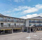 Comfort Inn & Suites Lincoln City hotel detail image 3