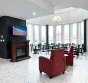 Signature Inn & Suites Hamilton hotel detail image 3
