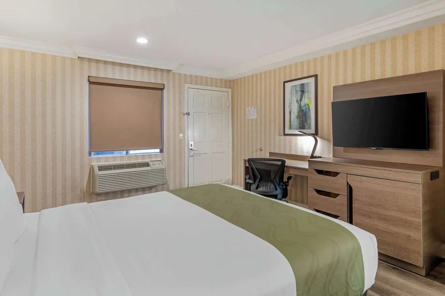 Quality Inn & Suites Anaheim Maingate hotel detail image 6