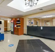 Comfort Suites Savannah North I-95 hotel detail image 3