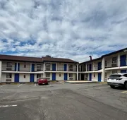 Budget Host Inn- Medical Center hotel detail image 3