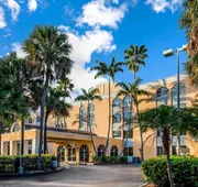 La Quinta Inn & Suites by Wyndham Fort Lauderdale Tamarac hotel detail image 3