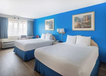 Days Inn by Wyndham Hicksville Long Island hotel thumbnail 5