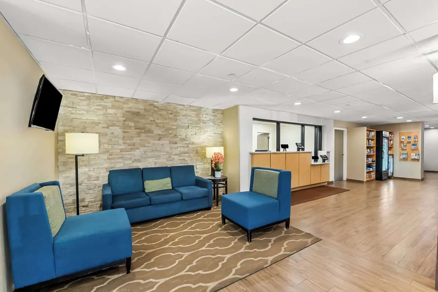 Comfort Inn & Suites Durham near Duke University hotel detail image 6