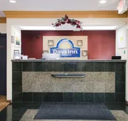 Days Inn by Wyndham Rosenberg hotel detail image 5
