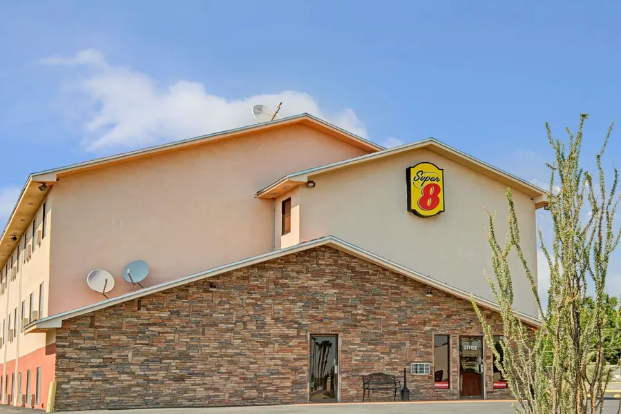 Super 8 by Wyndham Las Cruces University Area hotel detail image 2