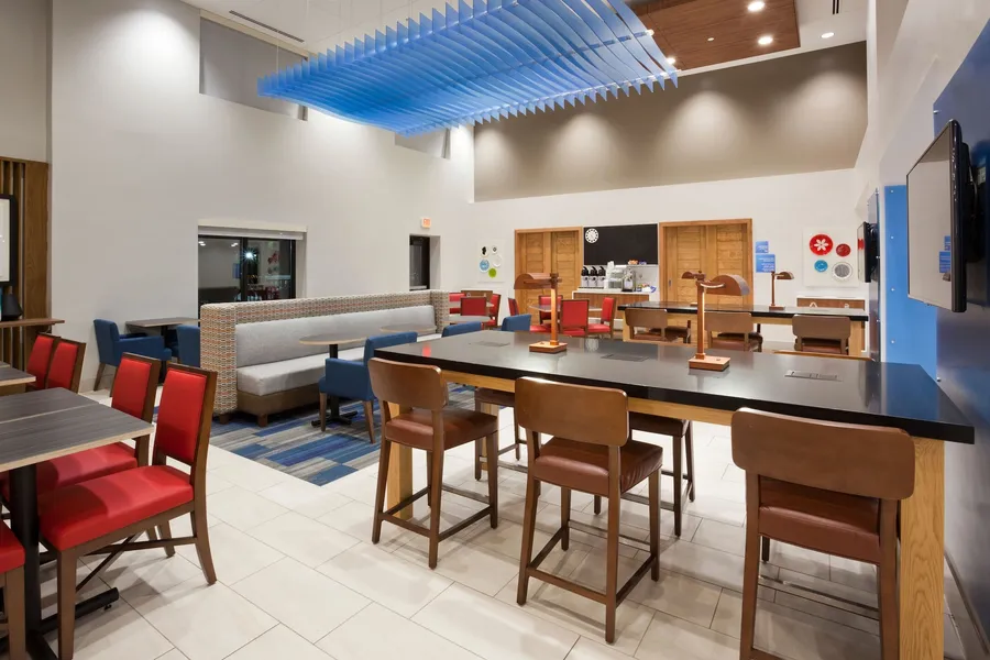 Holiday Inn Express & Suites Minneapolis – West End by IHG hotel detail image 2