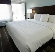 MainStay Suites Knoxville North I-75 hotel detail image 7