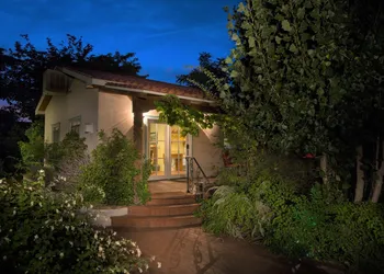 Casa Blanca Inn hotel thumbnail 2