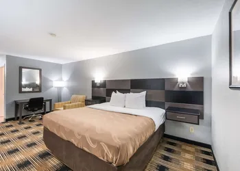 Quality Inn Near Medical Center hotel thumbnail 5