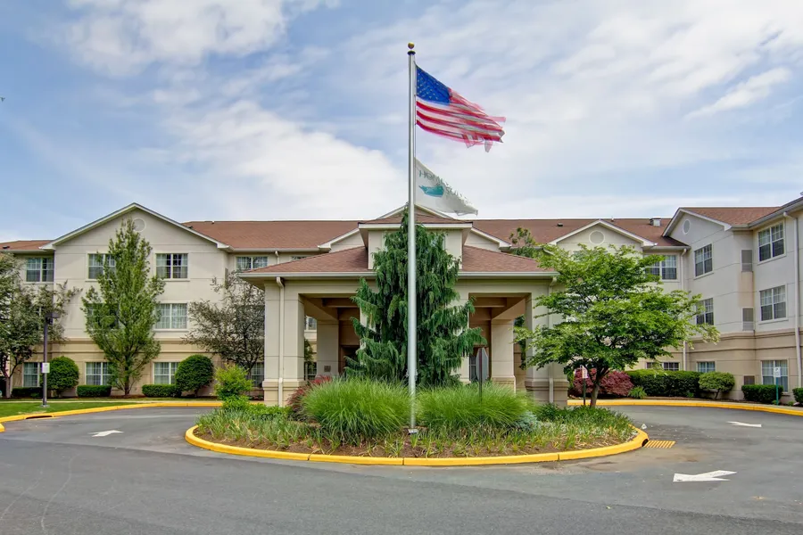 Homewood Suites by Hilton Newark-Cranford hotel detail image 2