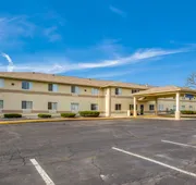 Americas Best Value Inn Charlotte, MI hotel detail image 4