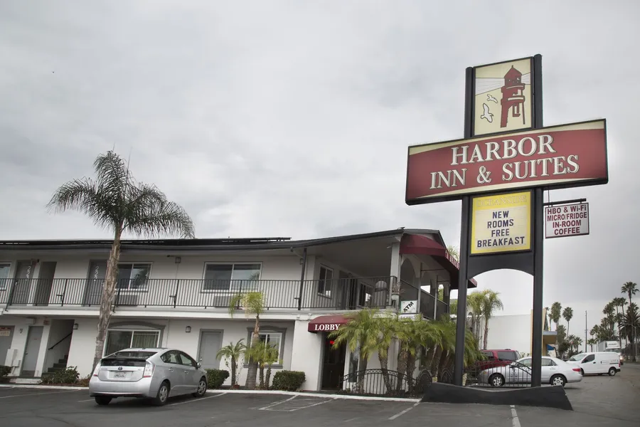 Harbor Inn & Suites hotel detail image 2