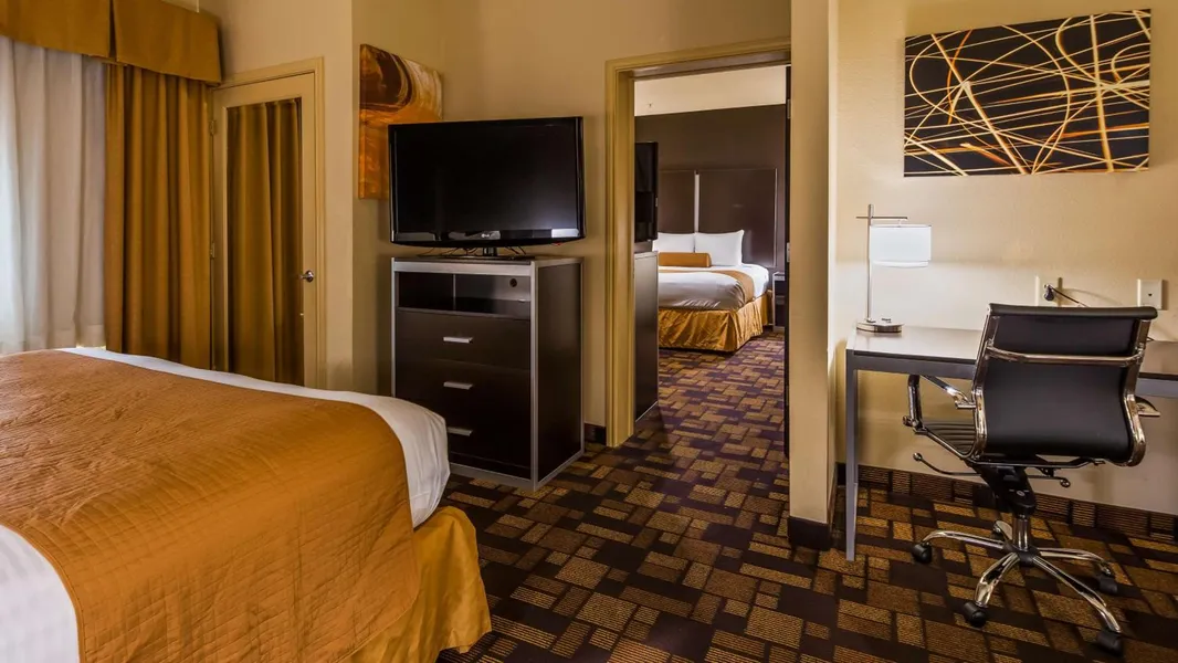 Best Western Windsor Pointe Hotel & Suites-Frost Bank Center hotel detail image 2
