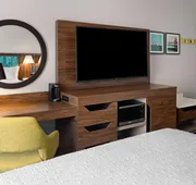 Hampton Inn Cleveland Airport - Tiedeman Road hotel detail image 4