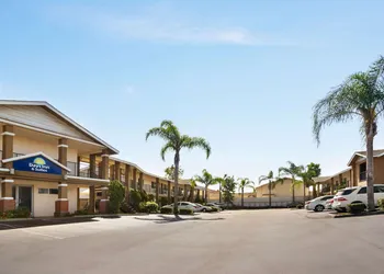 Days Inn & Suites San Diego / SDSU hotel thumbnail 2