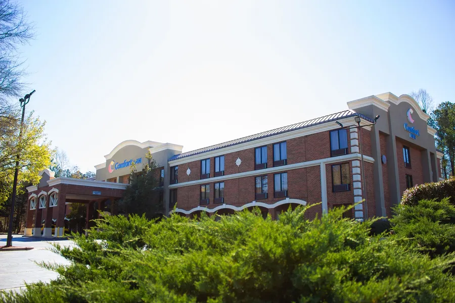 Clarion Pointe Durham Research Triangle Park hotel detail image 2