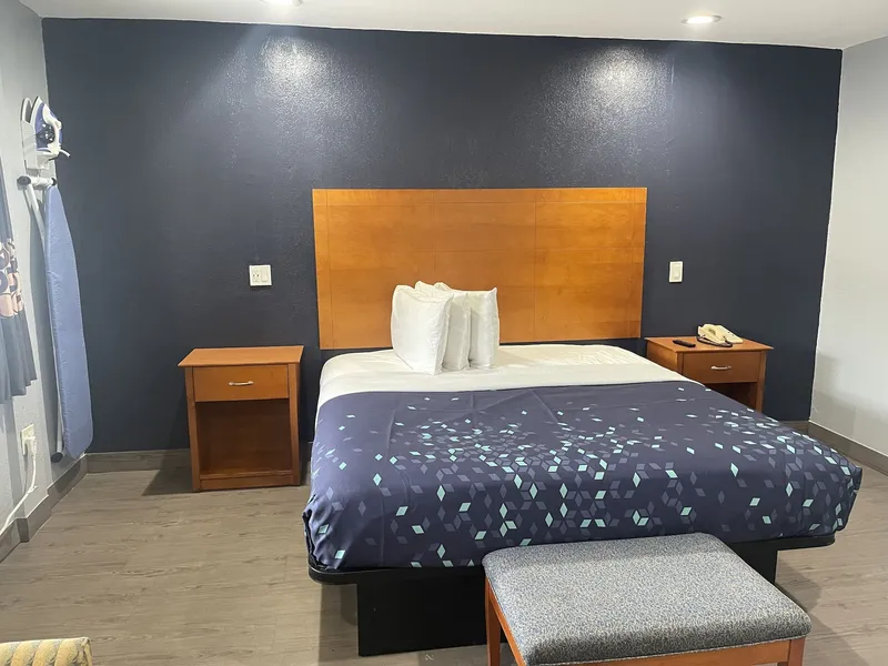Americas Best Value Inn Savannah hotel detail image 6