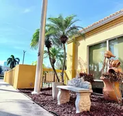 La Quinta Inn & Suites by Wyndham Orlando Universal area hotel detail image 4