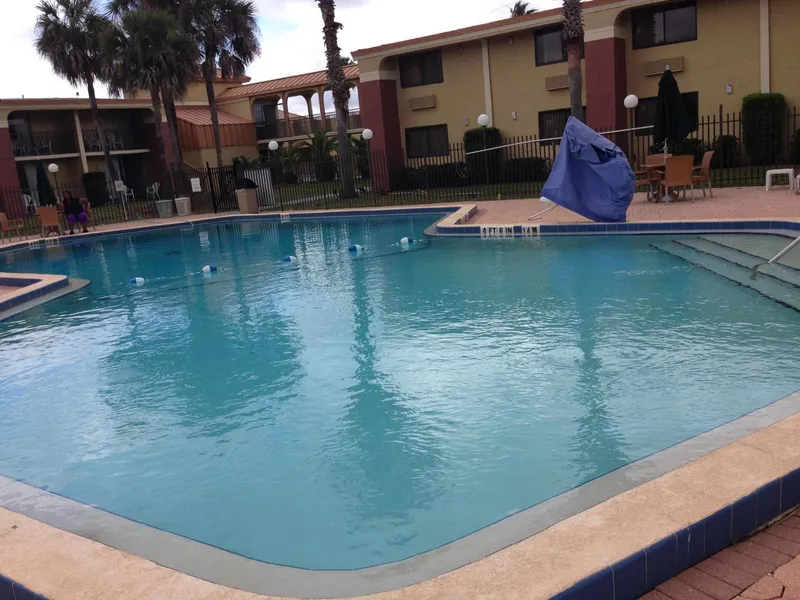 Ramada by Wyndham Davenport Orlando South hotel detail image 2