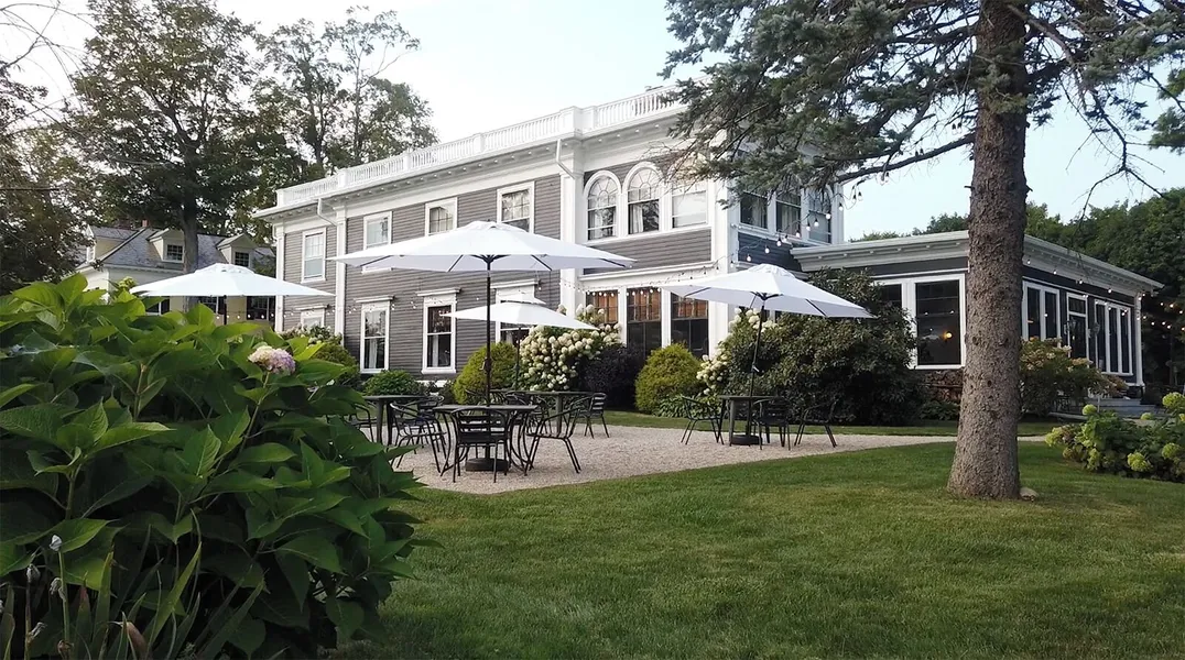 Gateways Inn & Restaurant hotel detail image 2