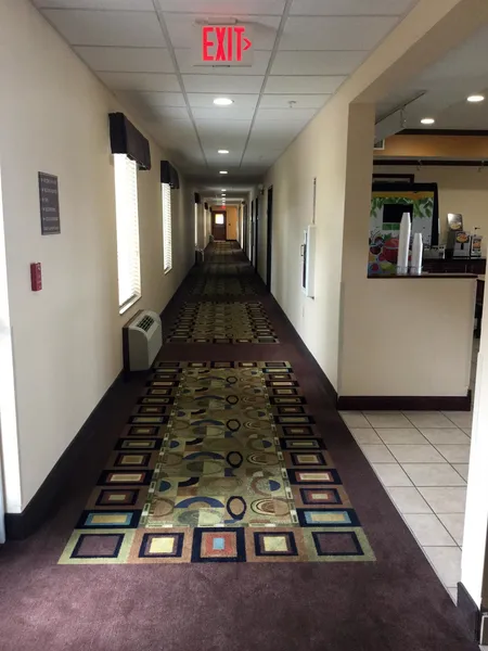 Americas Best Value Inn St. Robert hotel detail image 2