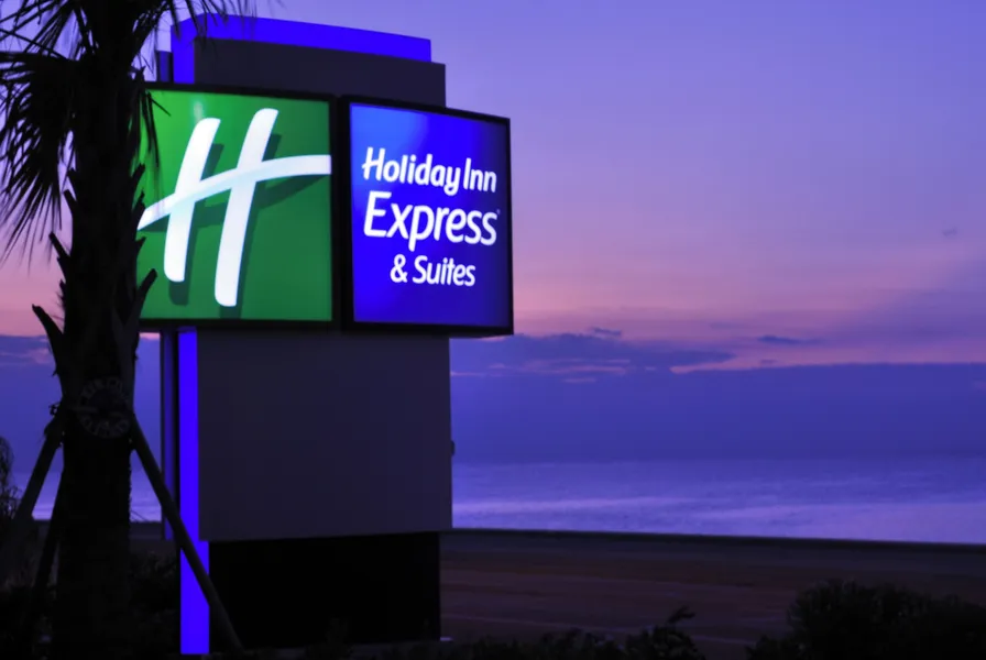 Holiday Inn Express & Suites Galveston West-Seawall hotel detail image 2
