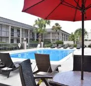 Ramada by Wyndham Savannah Gateway hotel detail image 3