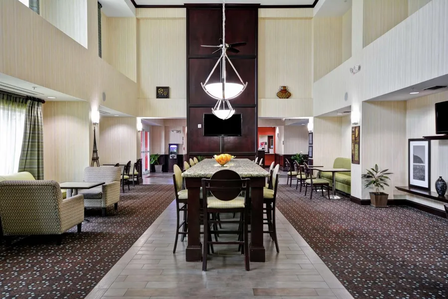 Hampton Inn & Suites San Antonio/Northeast I-35 hotel detail image 6