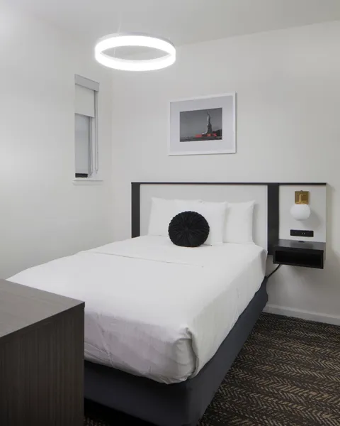 Ramada by Wyndham Jersey City hotel detail image 6